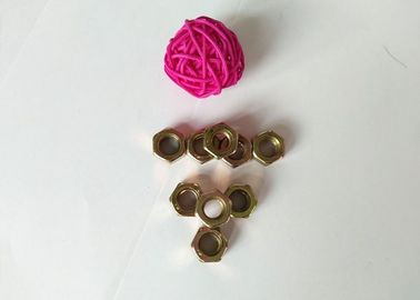 Nueces plateadas cinc amarillo de la cabeza de hex., tuerca de fijación métrica M3 - M64 del esfuerzo de torsión que prevalece